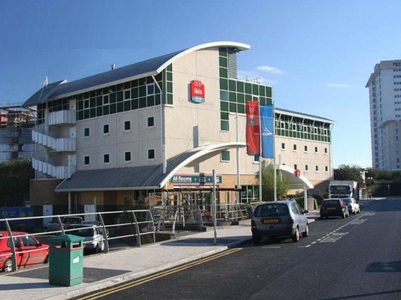 Ibis Cardiff Centre Hotel Bagian luar foto